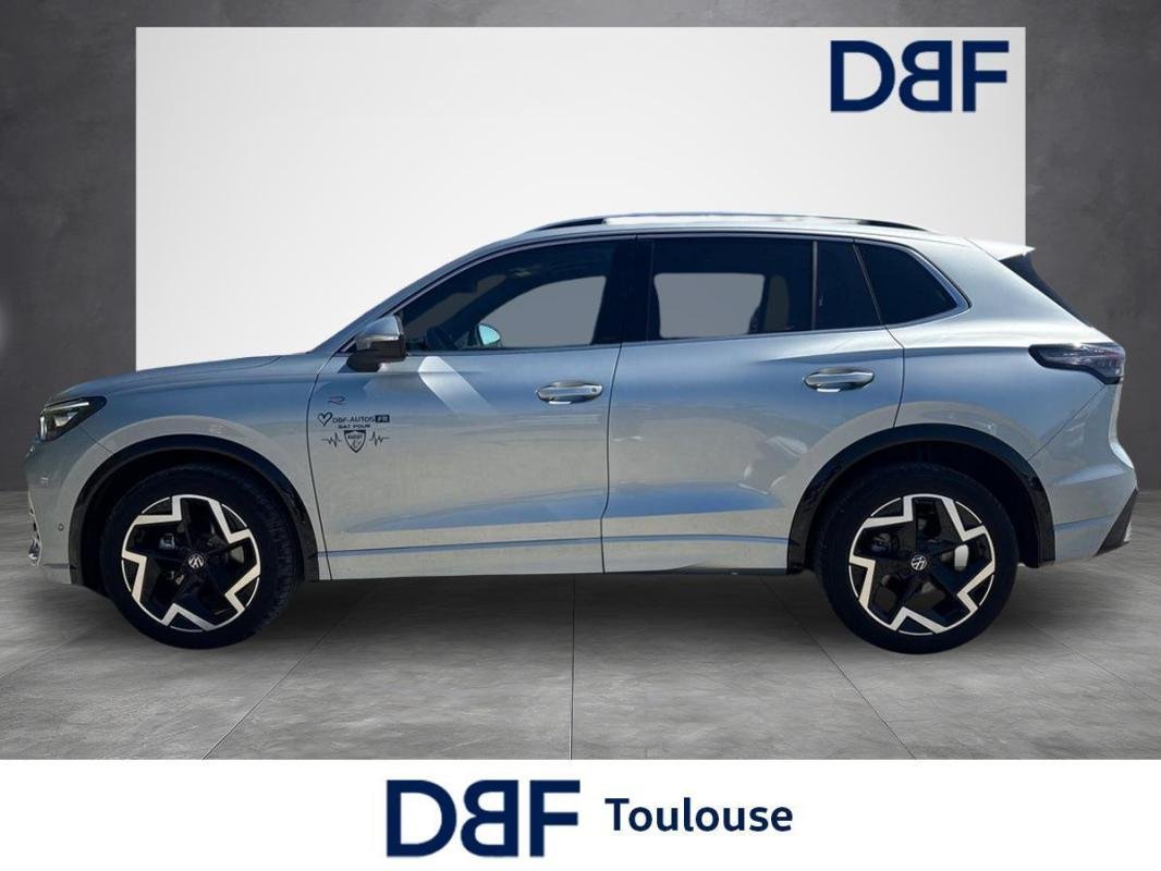 Volkswagen Tiguan - Photo 2