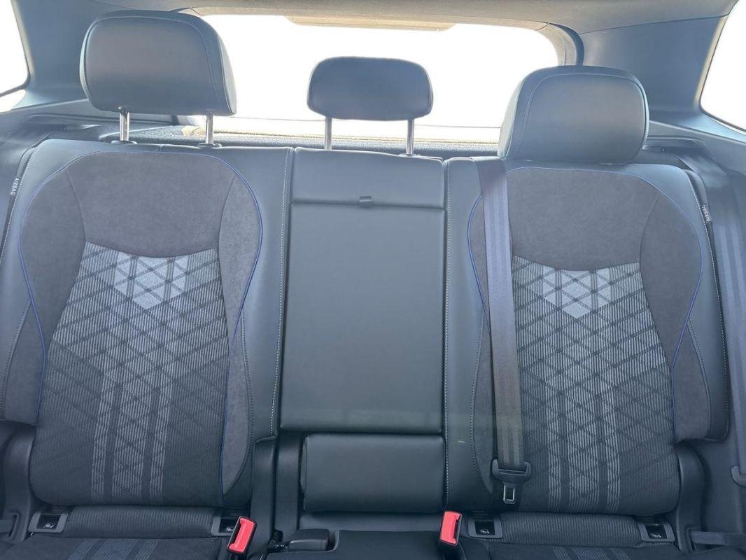 Volkswagen Tiguan - Photo 22