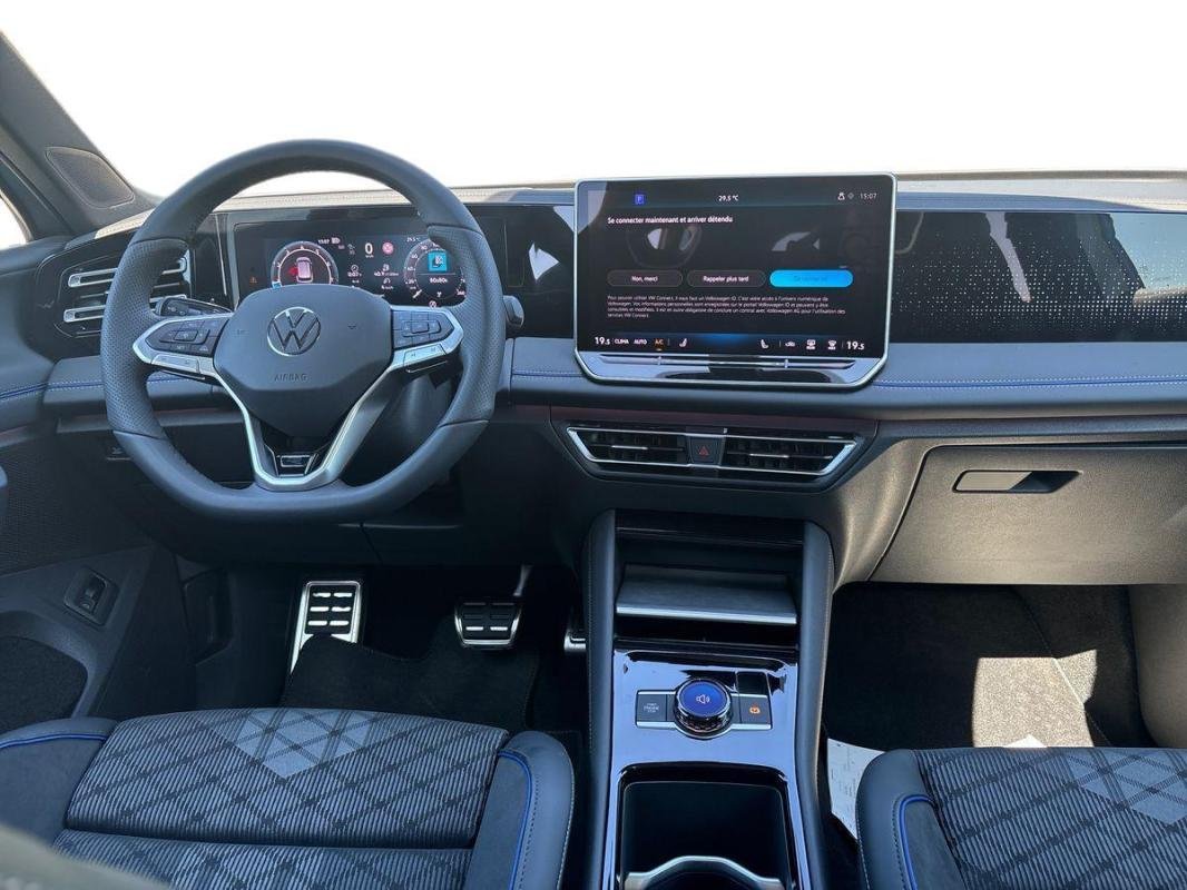 Volkswagen Tiguan - Photo 8