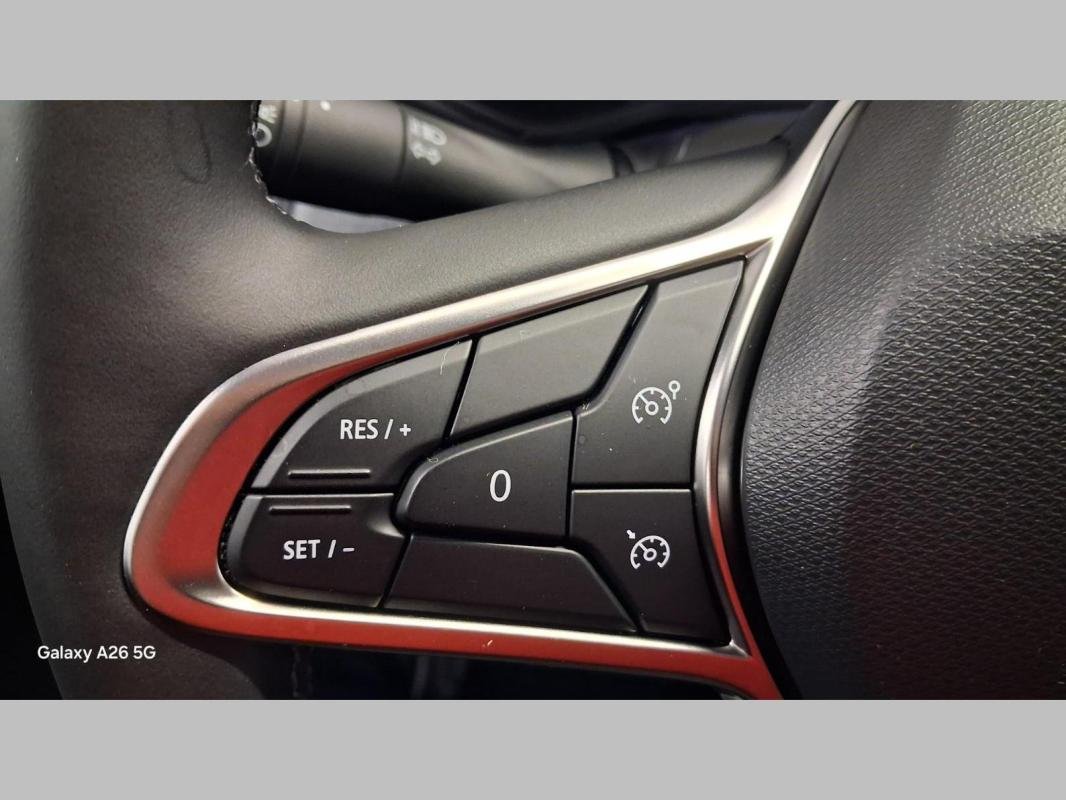 Renault Clio - Photo 16