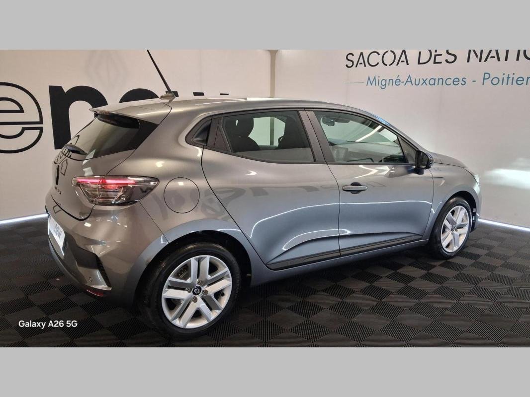 Renault Clio - Photo 19