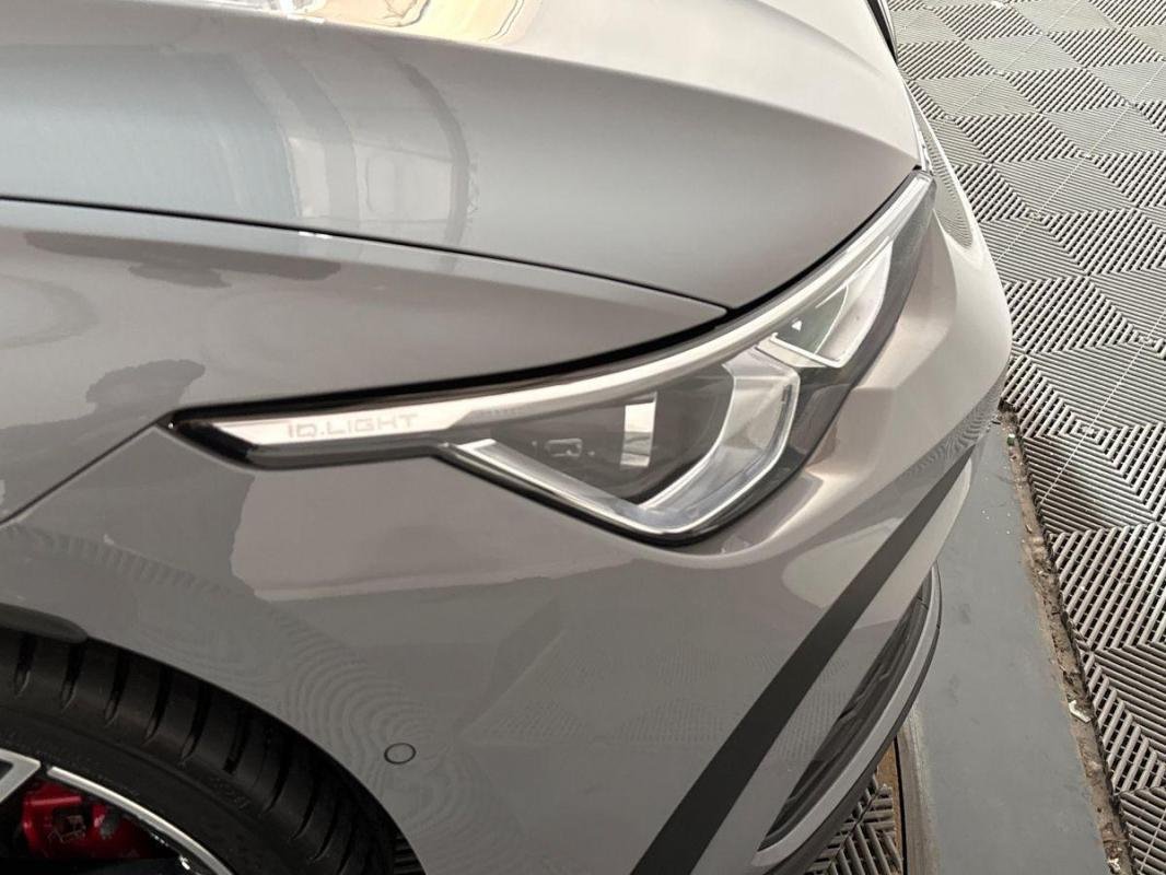 Volkswagen Golf - Photo 26