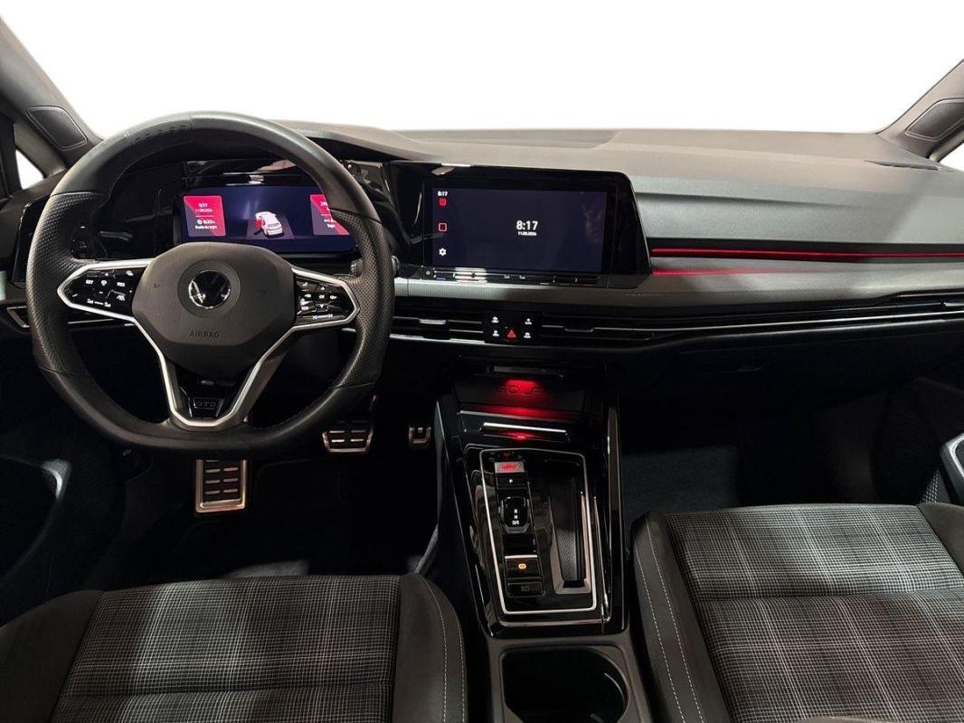 Volkswagen Golf - Photo 8