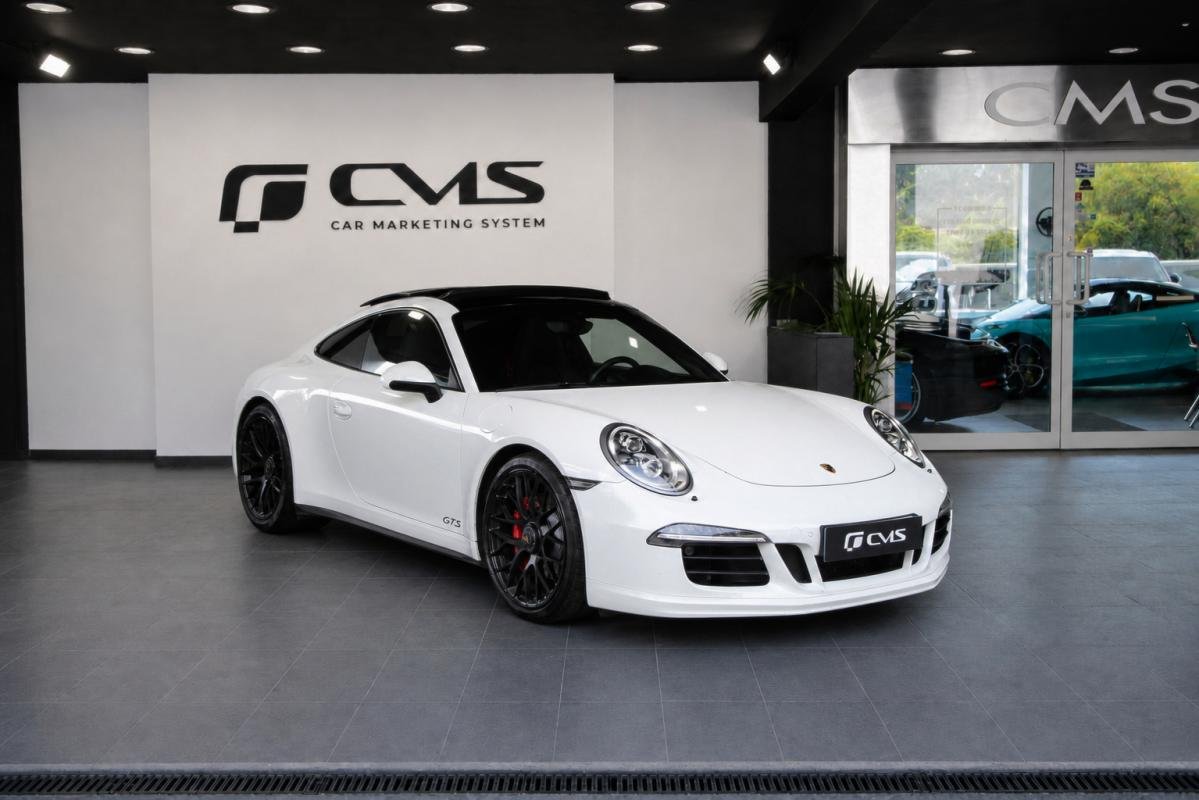 Porsche 911 - Photo 1