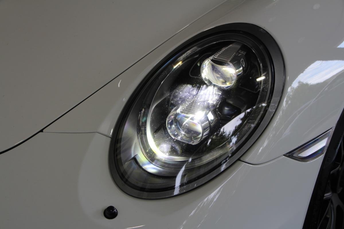 Porsche 911 - Photo 19