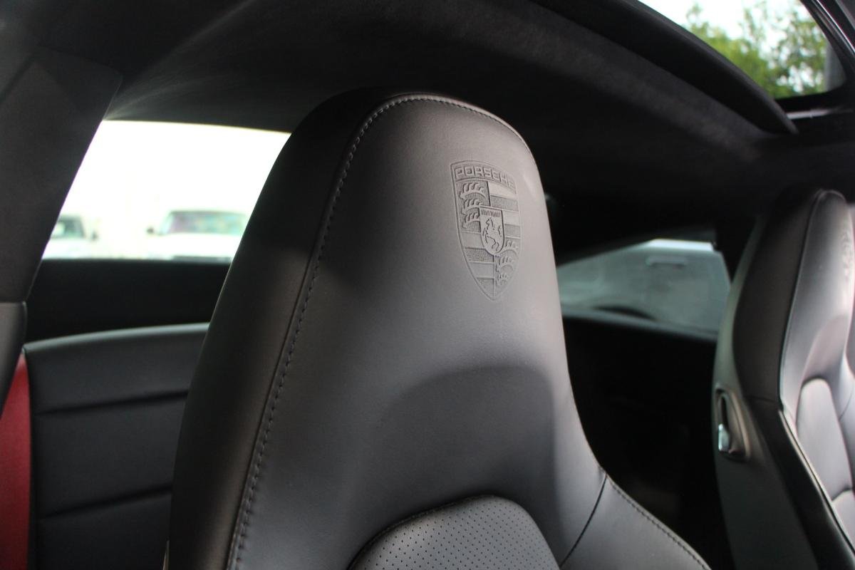 Porsche 911 - Photo 20