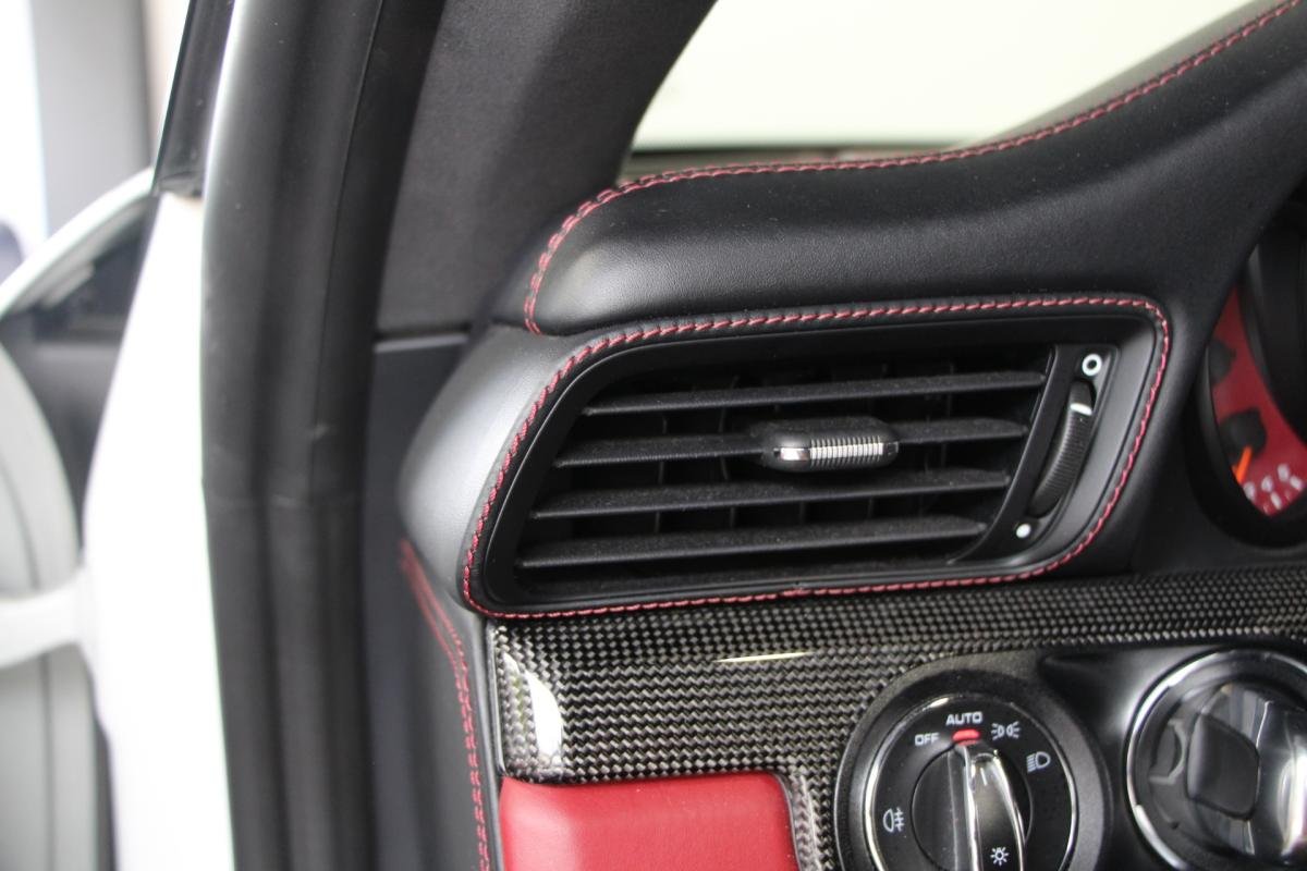 Porsche 911 - Photo 15