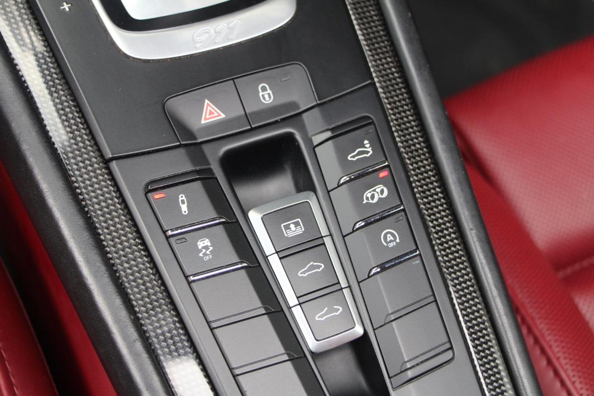 Porsche 911 - Photo 23