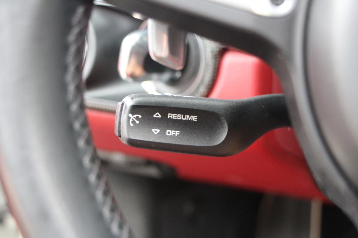 Porsche 911 - Photo 25