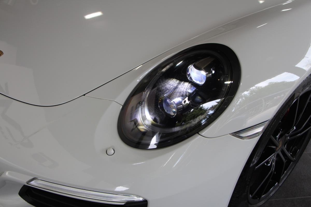Porsche 911 - Photo 35