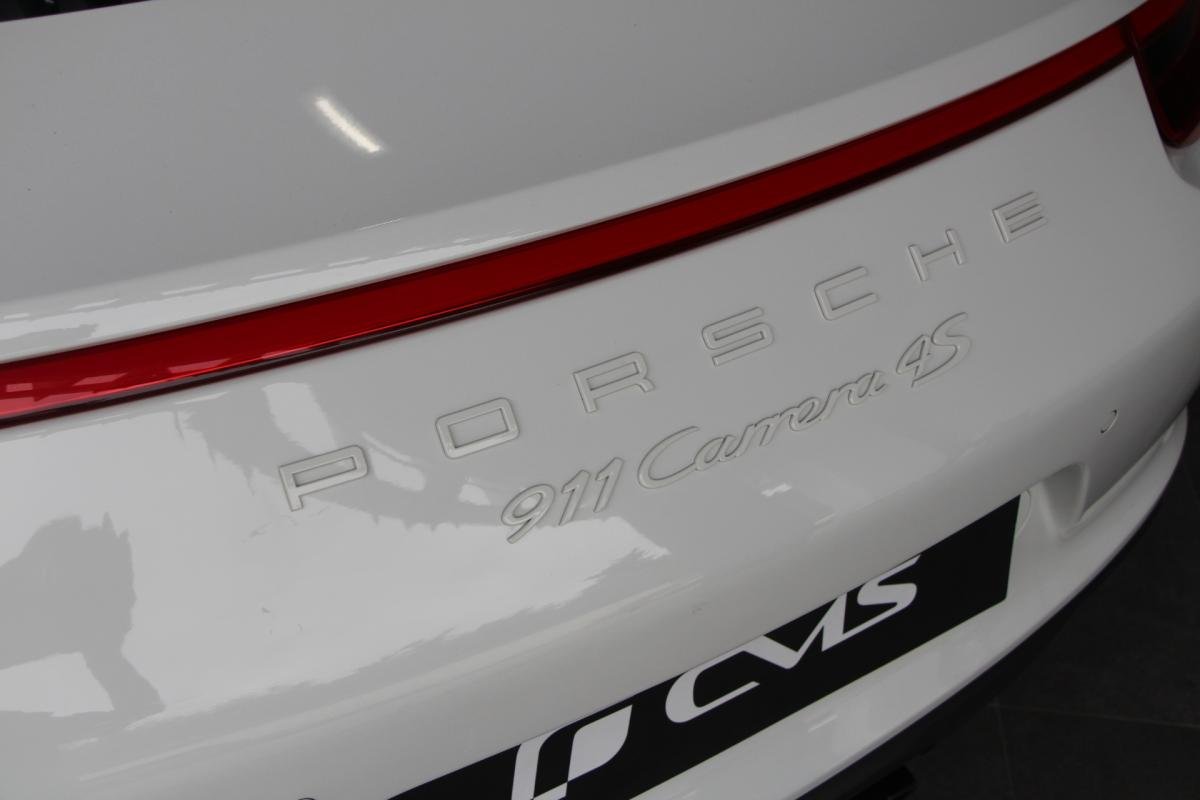 Porsche 911 - Photo 5