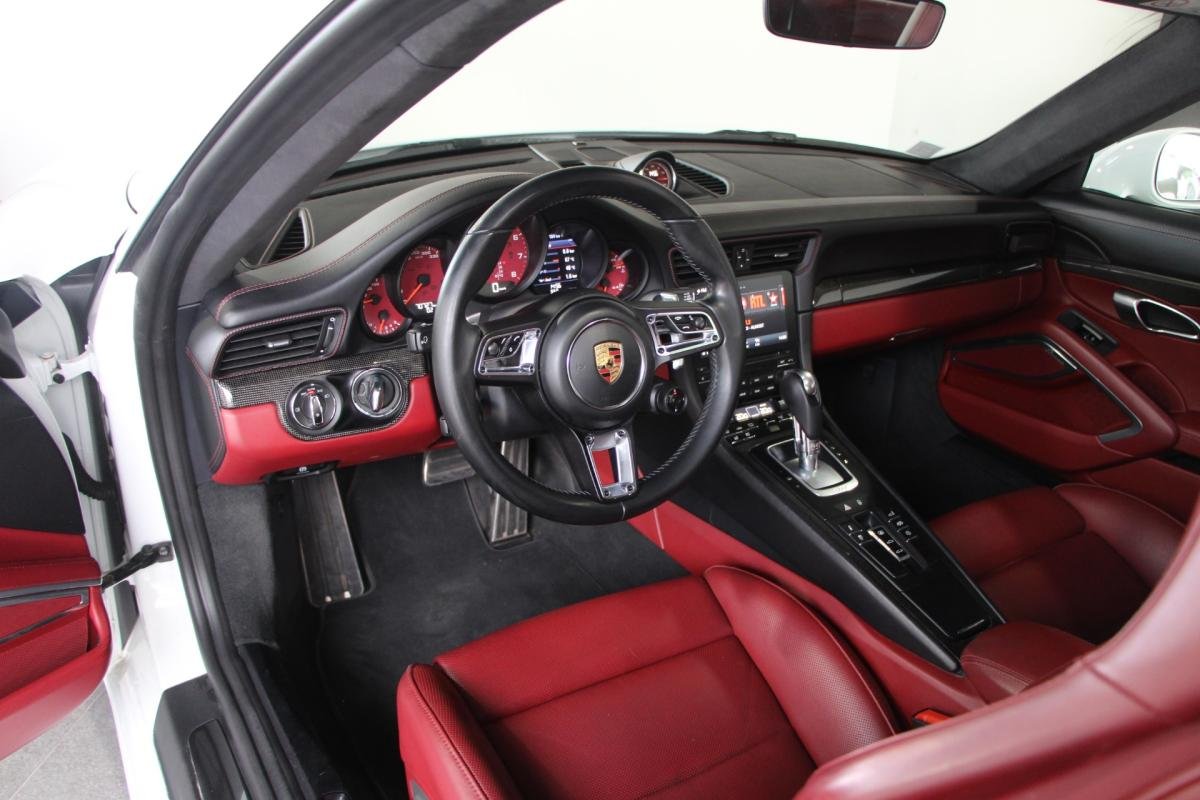 Porsche 911 - Photo 8