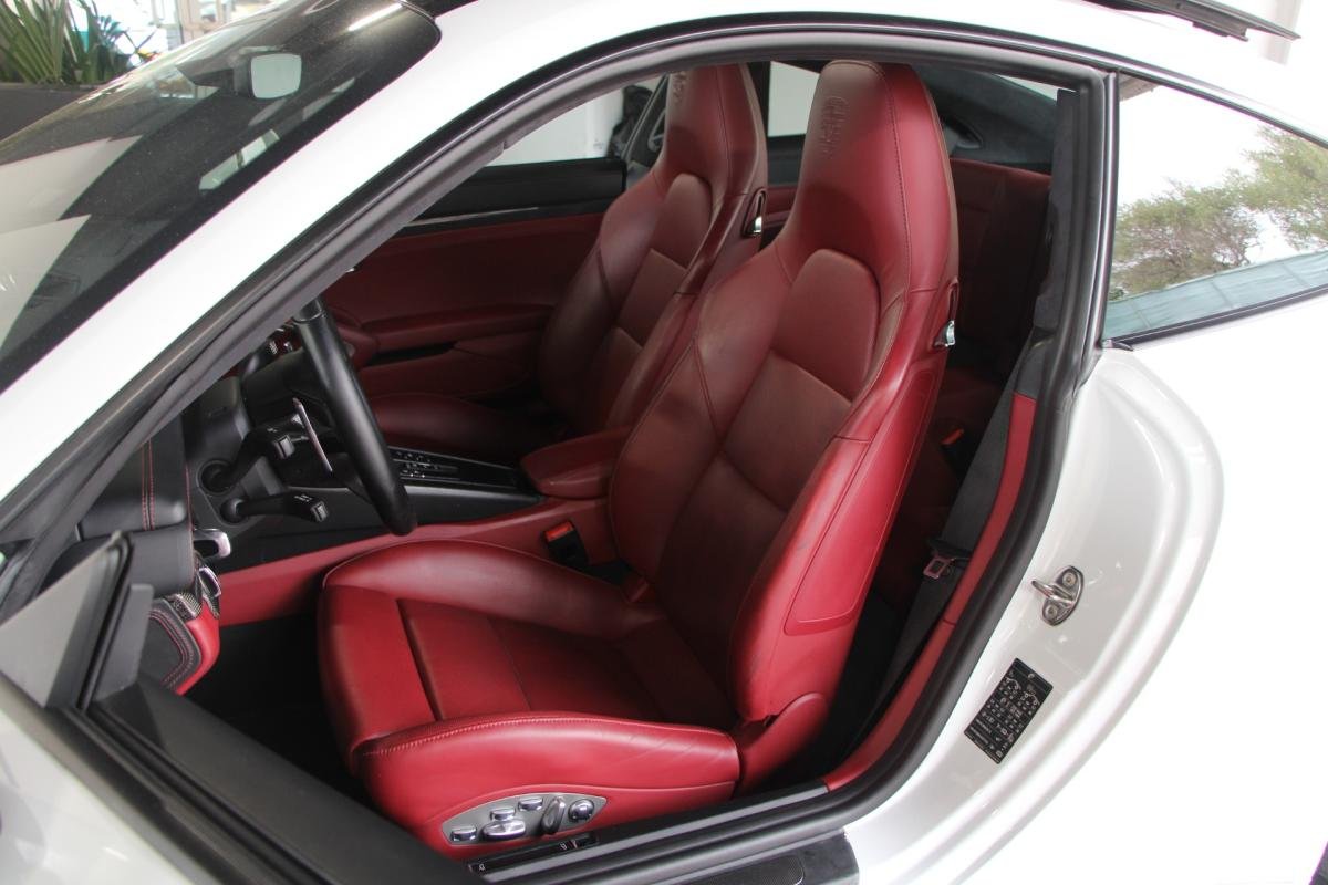 Porsche 911 - Photo 10