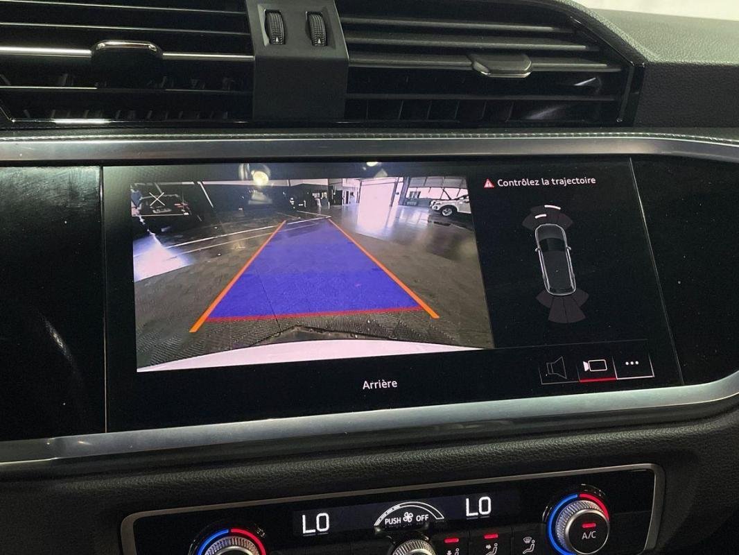 Audi Q3 - Photo 18