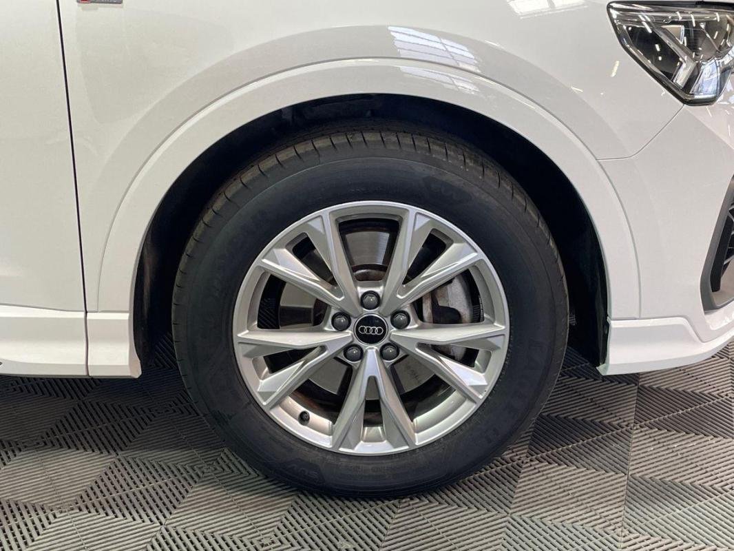 Audi Q3 - Photo 29