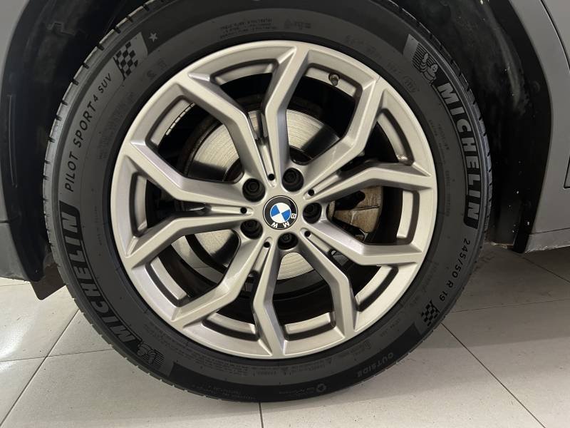 BMW X3 - Photo 35