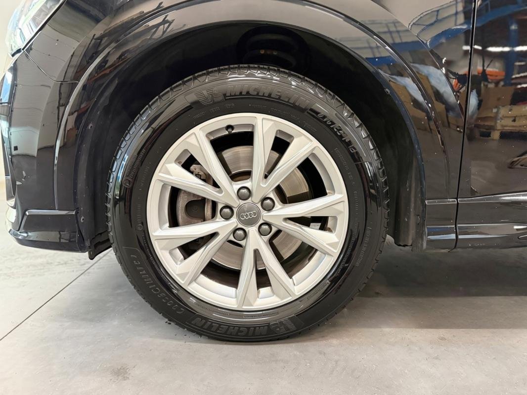 Audi Q3 - Photo 11