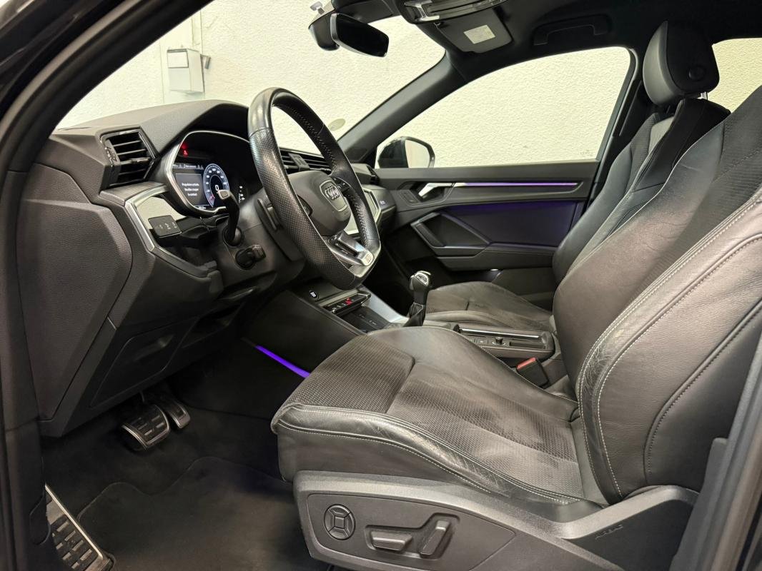 Audi Q3 - Photo 20