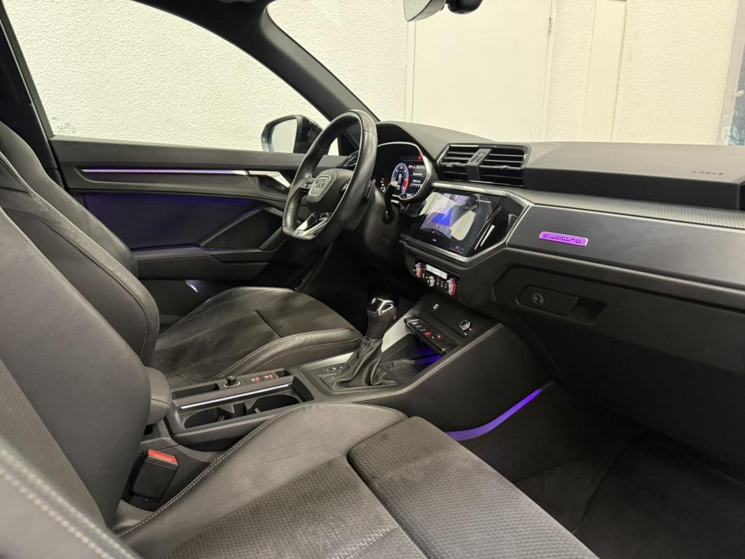 Audi Q3 - Photo 30