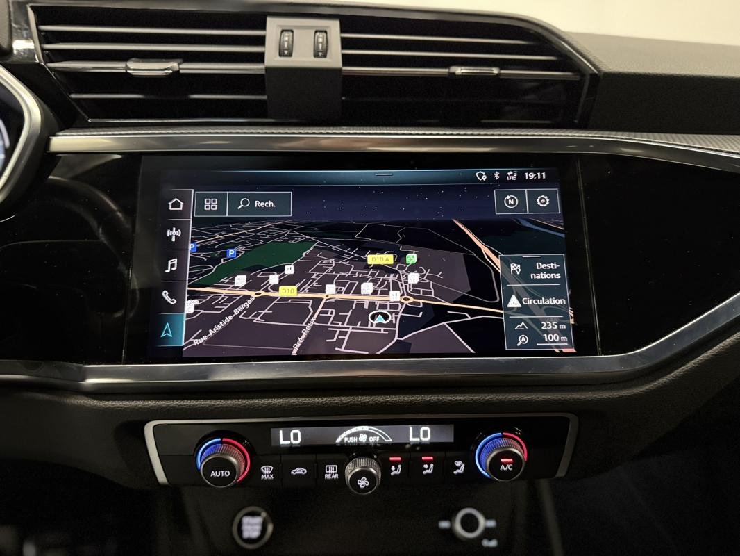 Audi Q3 - Photo 39