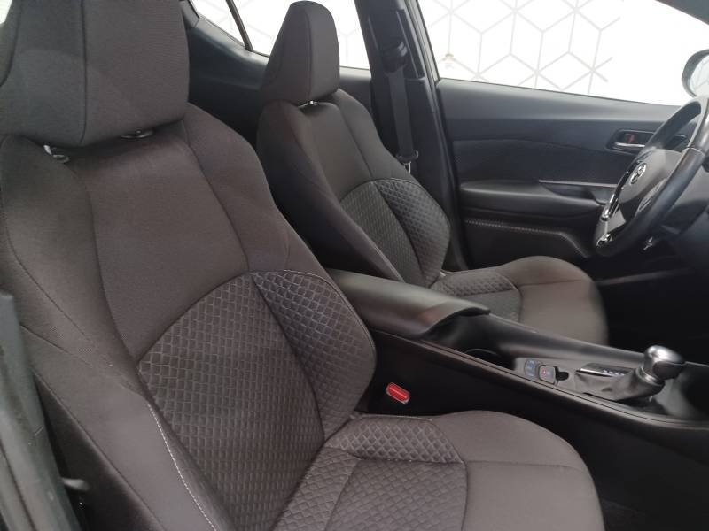 Toyota C-HR - Photo 12