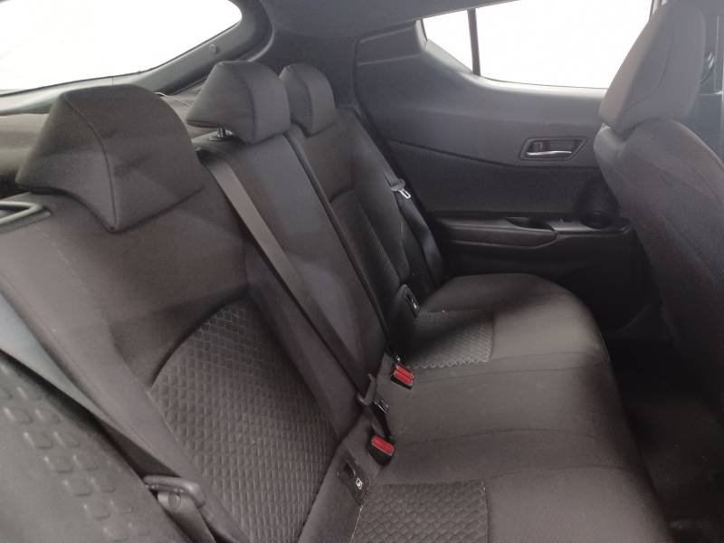 Toyota C-HR - Photo 24
