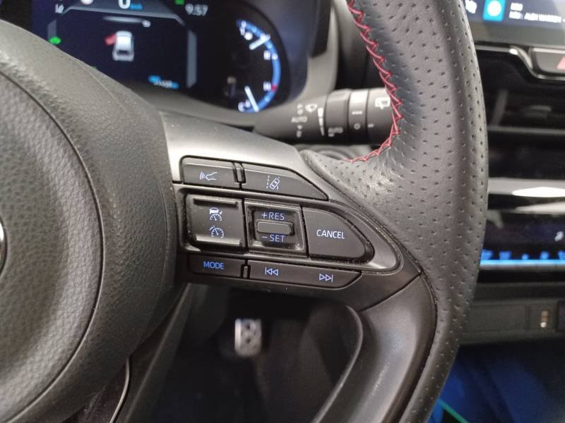 Toyota Yaris - Photo 17