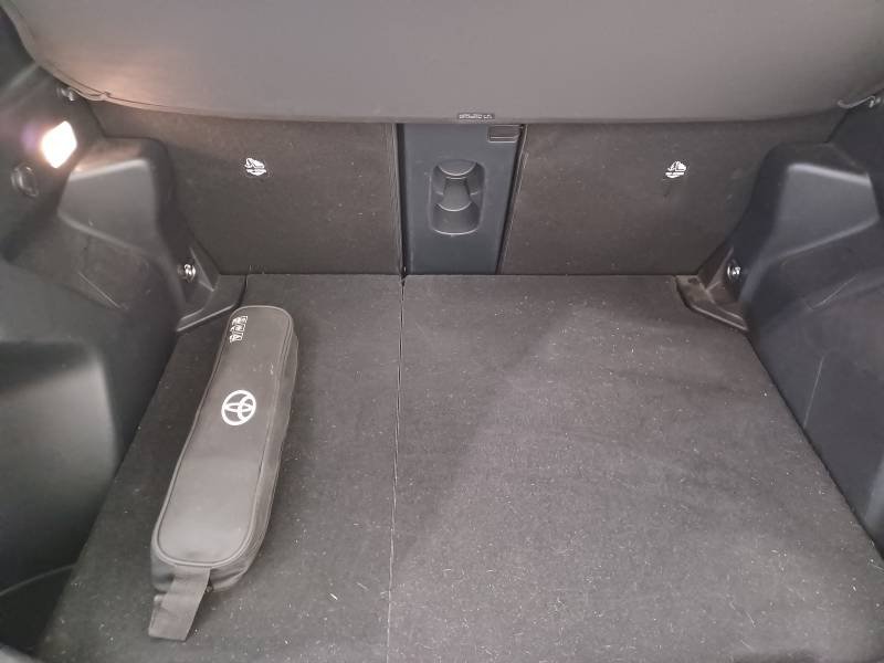 Toyota Yaris - Photo 24