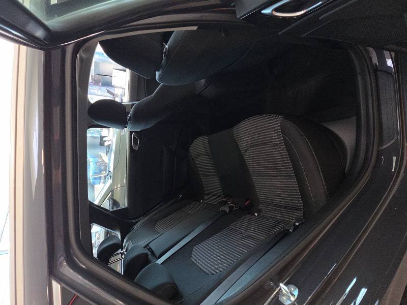 Kia CEED - Photo 13