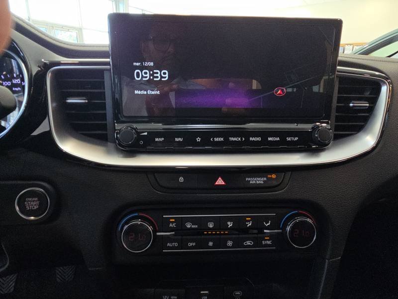 Kia CEED - Photo 16
