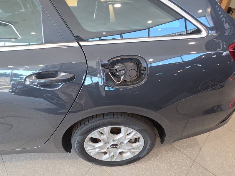 Kia CEED - Photo 23