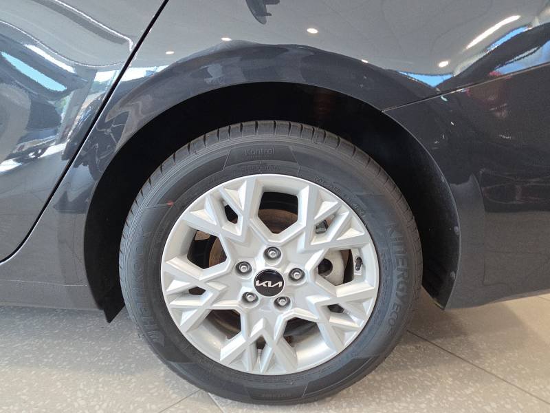 Kia CEED - Photo 24