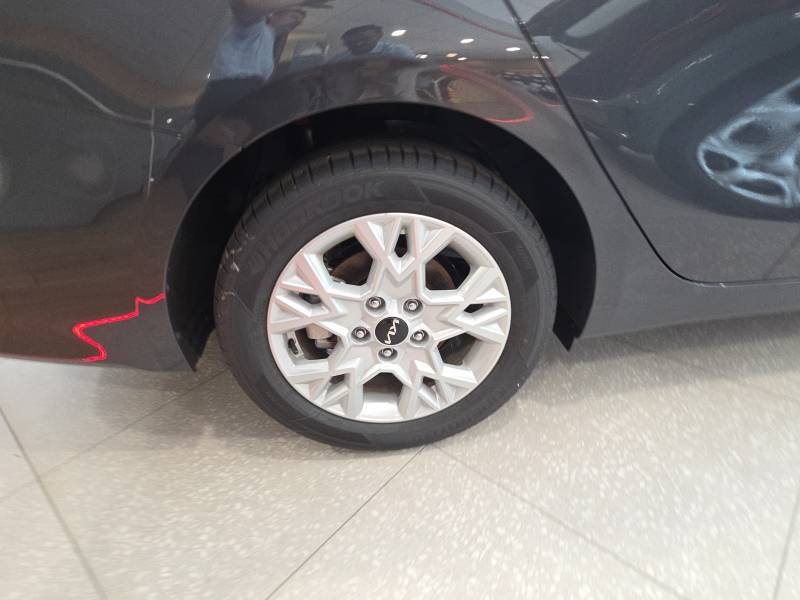 Kia CEED - Photo 25