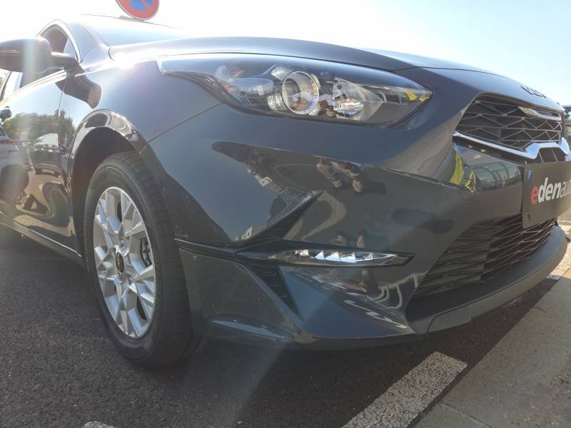 Kia CEED - Photo 41