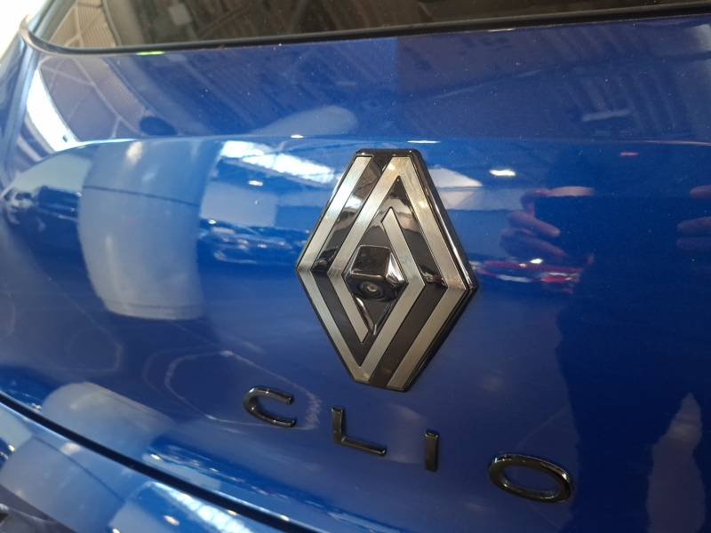 Renault Clio - Photo 24