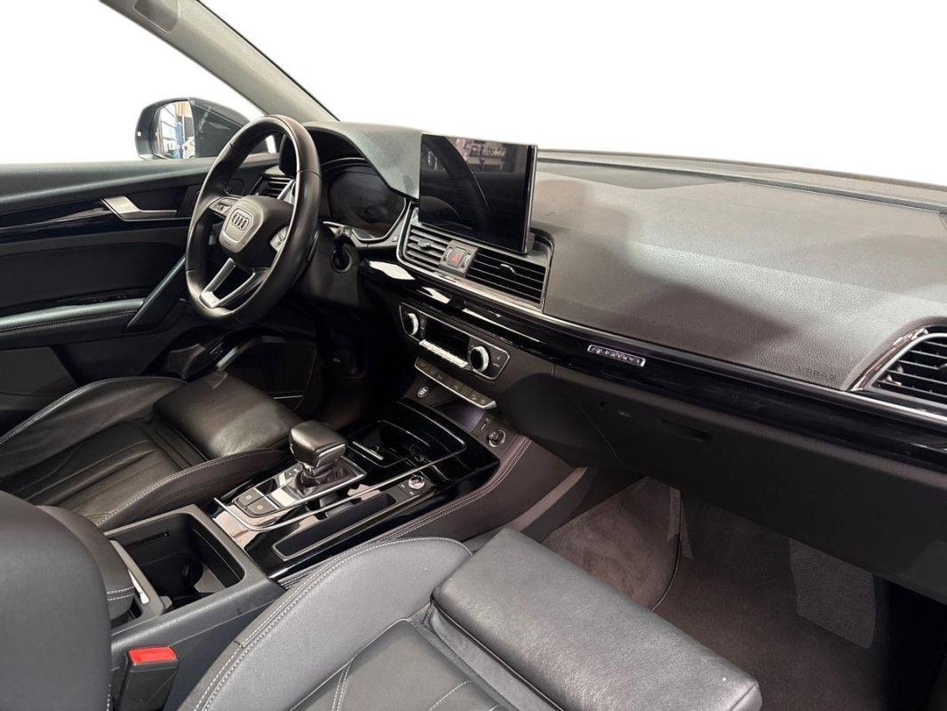 Audi Q5 - Photo 13