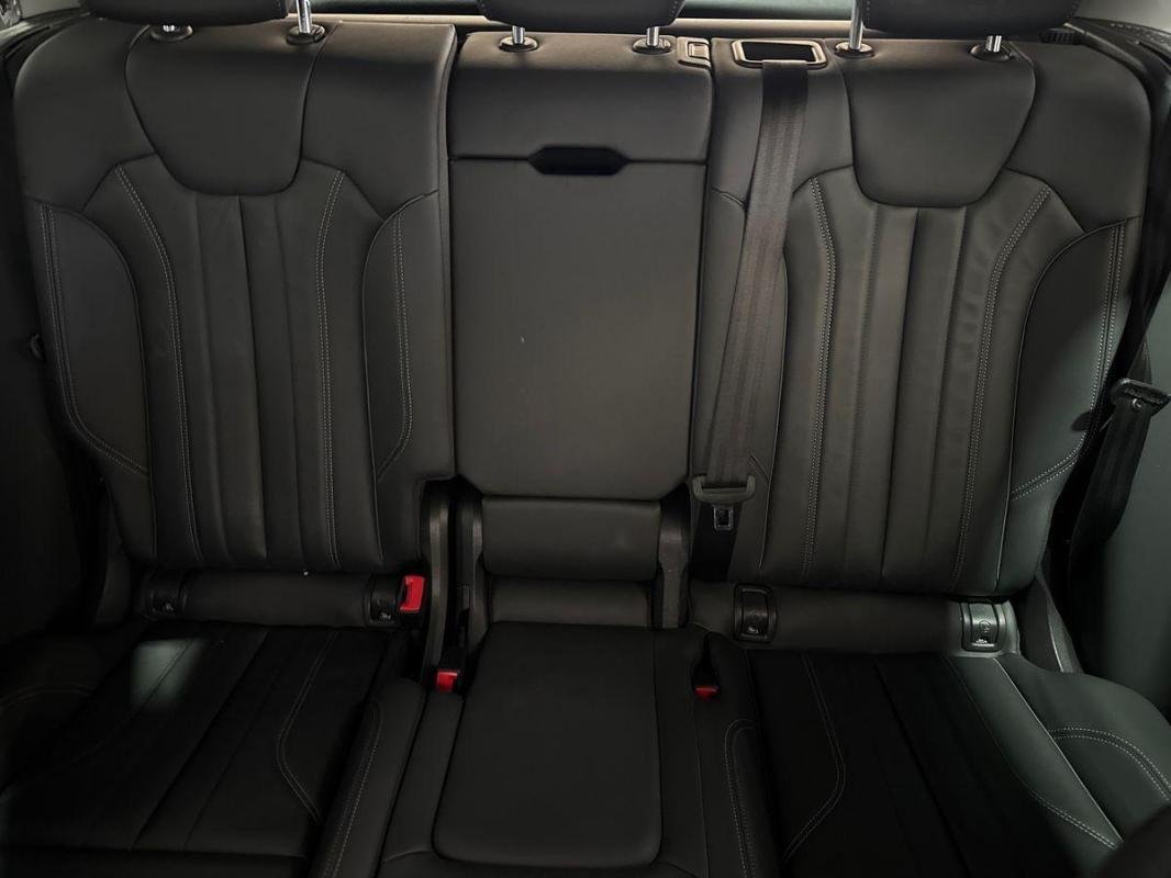 Audi Q5 - Photo 22