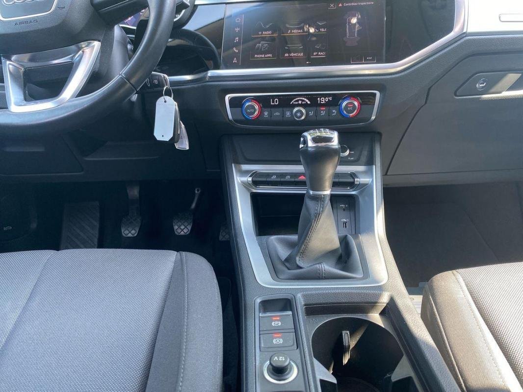 Audi Q3 - Photo 11