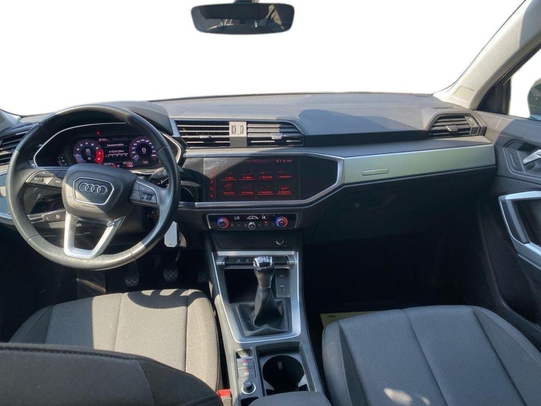 Audi Q3 - Photo 8