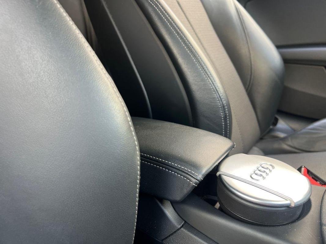Audi TT Coupé - Photo 12