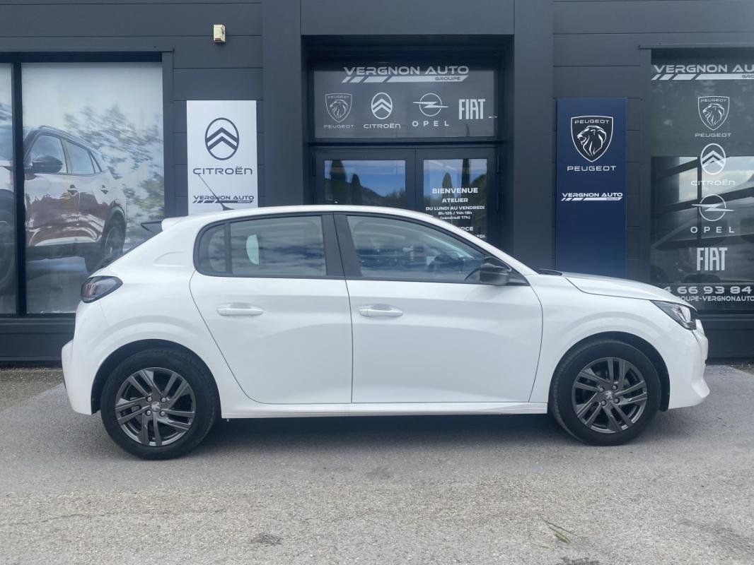 Peugeot 208 - Photo 2