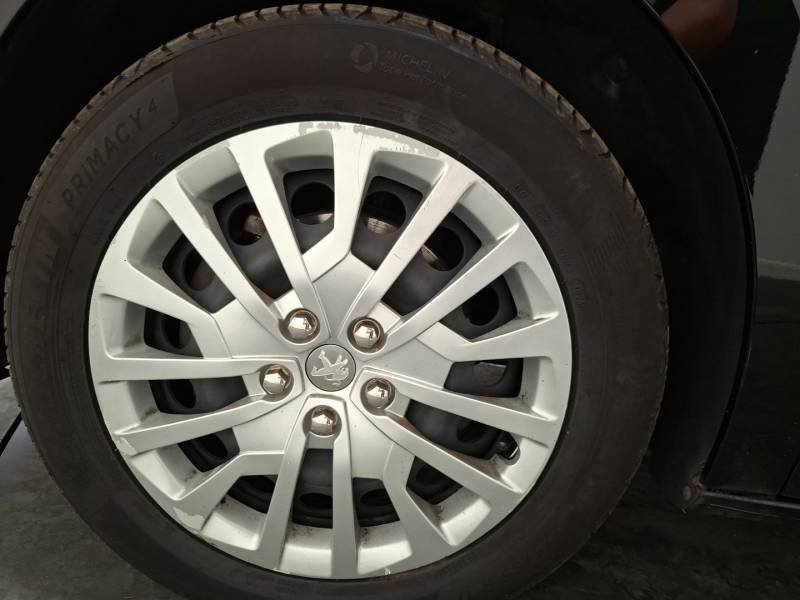 Peugeot Traveller - Photo 11