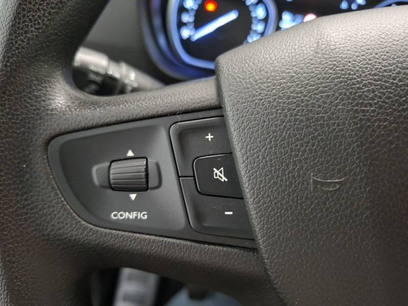 Peugeot Traveller - Photo 22