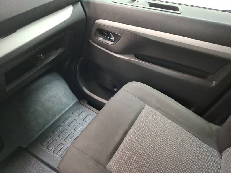 Peugeot Traveller - Photo 28