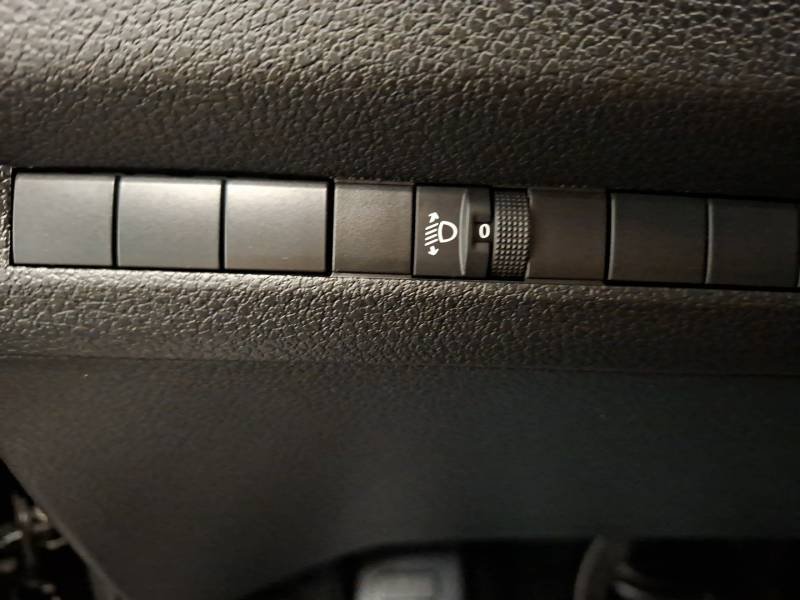 Peugeot Traveller - Photo 30