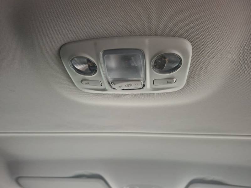 Peugeot Traveller - Photo 33