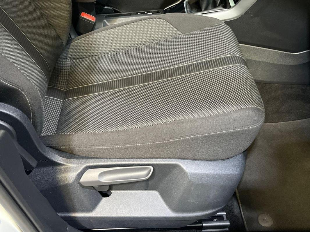 Volkswagen T-Roc - Photo 14