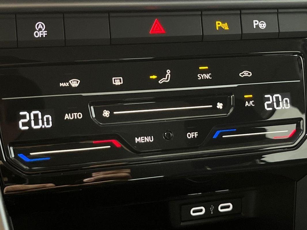 Volkswagen T-Roc - Photo 19
