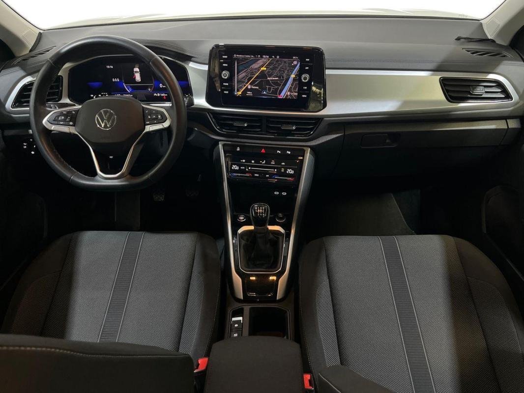 Volkswagen T-Roc - Photo 8
