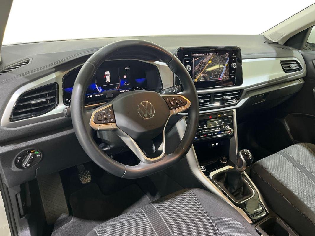 Volkswagen T-Roc - Photo 9